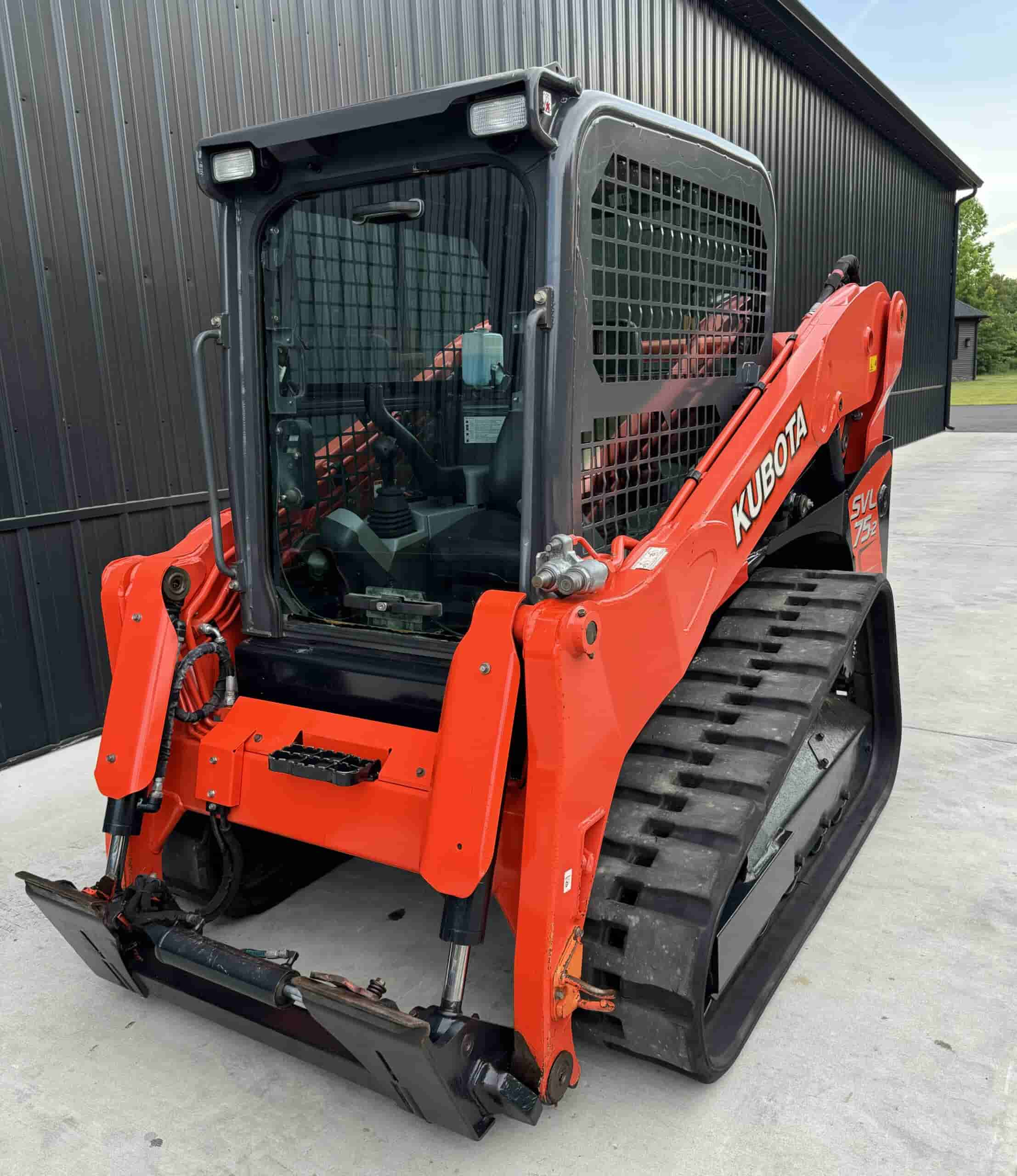 2017 KUBOTA SVL75-2
